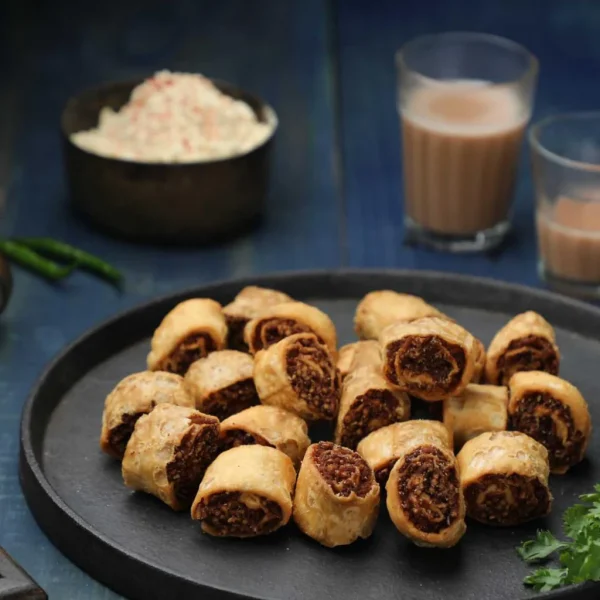 Chitle Bandhu Bakarwadi - 500 gms - Image 2